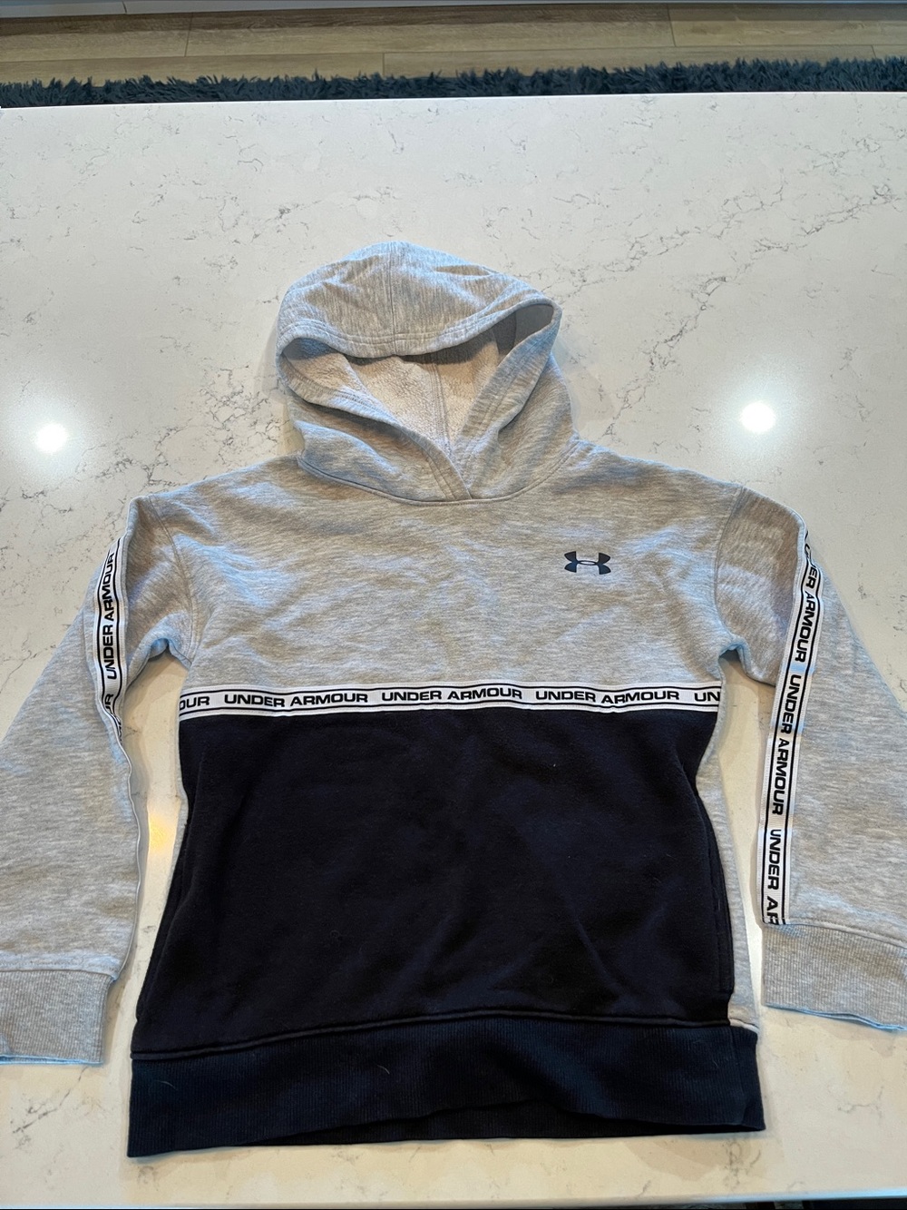 Under Armour Kids Light Gray and Black Colorblock Hooded Sweatshirt